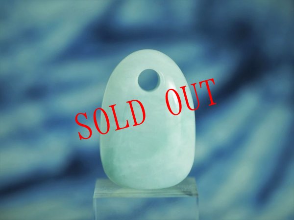 画像7: 牡牛座線刻ヒスイ石笛（ペンダント仕様・指孔付き） (7)