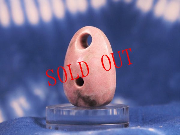 画像2: 桃廉石（ピンクヒスイ）石笛（直孔タイプ） (2)