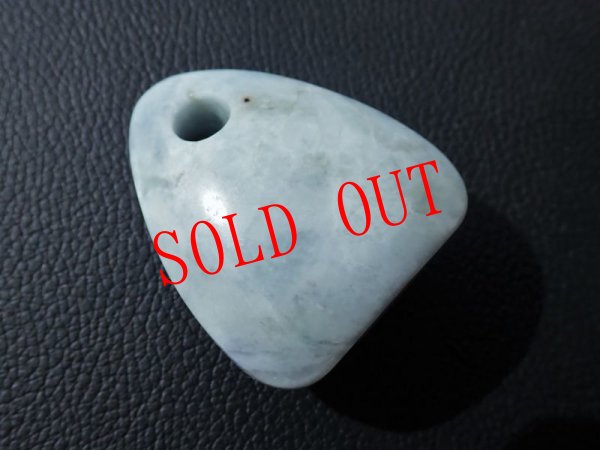 画像4: 北斗七星線刻彩色ラベンダーヒスイ石笛（ペンダント仕様・指孔付き）売約済 (4)