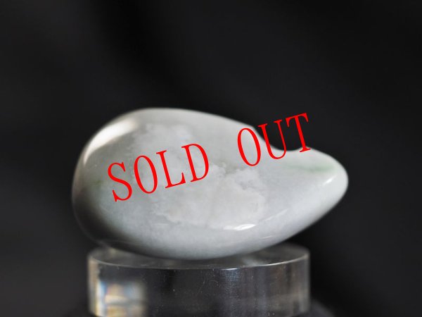 画像16: Knobさんモデル改逆ロケット状底・円弧カット線刻白ヒスイ石笛（ペンダント仕様） (16)