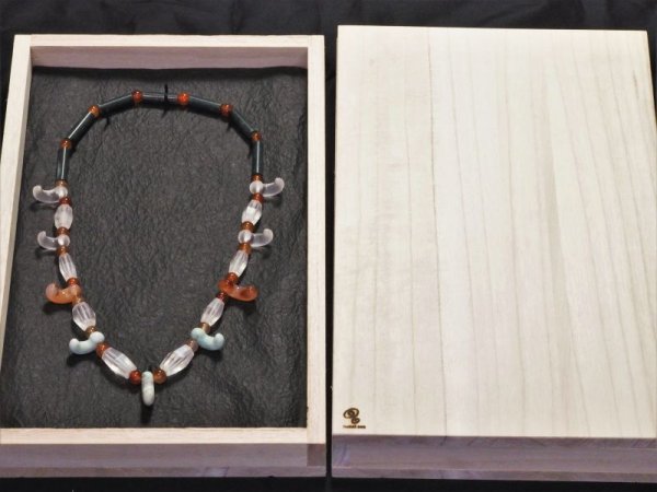 画像7: 古代風首飾り「ぬなかわ彦・ぬなかわ姫」（レンタル品） (7)