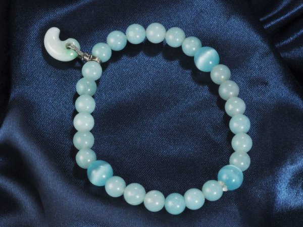 画像4: ヒスイ製超小型勾玉バングル (4)