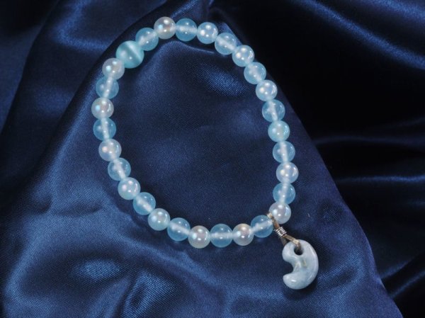 画像6: 青ヒスイ製超小型勾玉バングル (6)