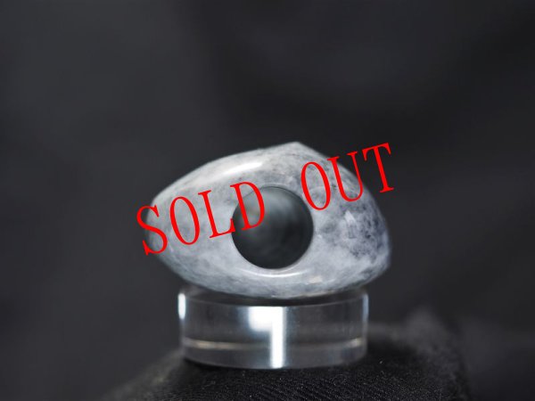 画像6: ハートっぽい黒ヒスイ石笛（Knobさん孔） (6)