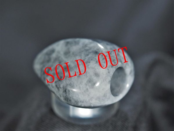 画像5: ハートっぽい黒ヒスイ石笛（Knobさん孔） (5)