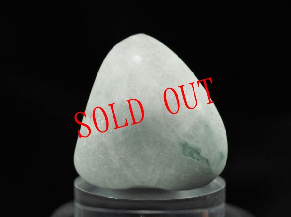 画像5: 「三宝」ヒスイ螺旋紋線刻石笛（Knobさん孔+ラッパ状吹き孔+U字吹き口仕様） (5)