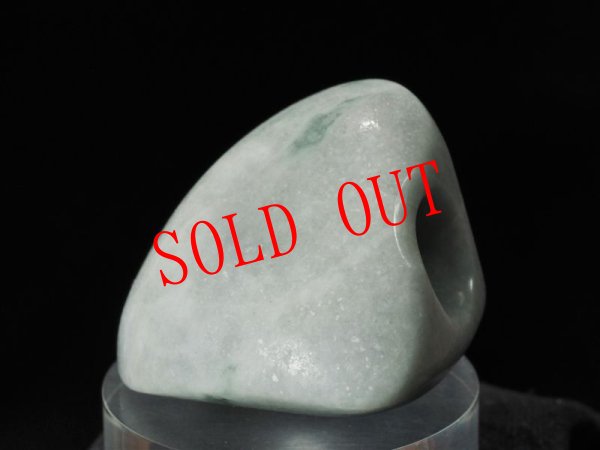 画像10: 「三宝」ヒスイ螺旋紋線刻石笛（Knobさん孔+ラッパ状吹き孔+U字吹き口仕様） (10)