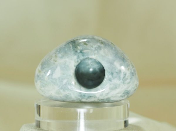 画像3: かわいい青ヒスイ石笛（石笛Knobさんモデル・民族楽器コイズミ扱い） (3)