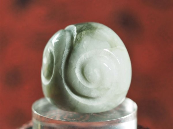 画像11: 「ホタル」らせん線刻石笛（ヒスイ製・Knobさん孔・民族楽器コイズミ扱い） (11)