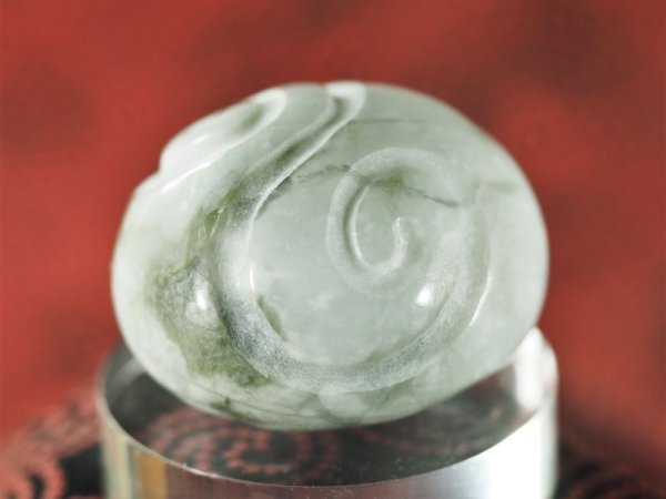 画像13: 「ホタル」らせん線刻石笛（ヒスイ製・Knobさん孔・民族楽器コイズミ扱い） (13)