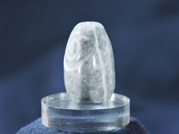 画像5: うずまき線刻石笛（ラベンダーヒスイ製・Knobさん孔・民族楽器コイズミ扱い） (5)