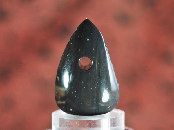 画像4: 渦巻き文線刻・大珠風縄文デザイン石笛（無斑結晶安山岩製・指孔付き・円柱状孔・ペンダント仕様） (4)