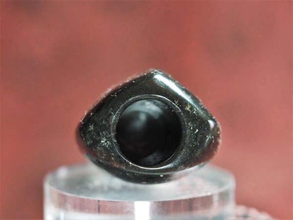 画像5: 渦巻き文線刻・大珠風縄文デザイン石笛（蛇紋岩製・指孔付き・円柱状孔・ペンダント仕様） (5)