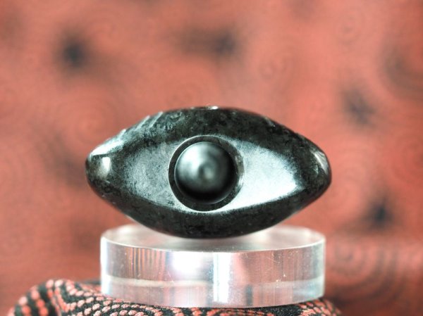 画像6: 顔面把手付き深鉢モデル縄文デザイン石笛（蛇紋岩製・指孔付き・円柱状孔・ペンダント仕様） (6)