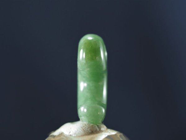 画像5: 極上ロウカンヒスイ　定形勾玉（24mmサイズ・原石支給注文品） (5)