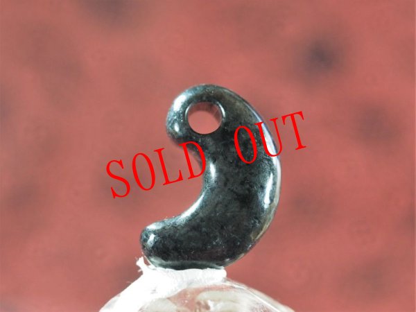 画像5: 出雲大社の宝物　真名井の勾玉モデル（蛇紋岩製・ほぼ実物大の33mmサイズ） (5)