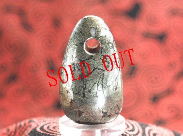 画像4: SAVE NOTO！　金華石石笛　中（円柱孔・ペンダント仕様・指孔付き・半艶仕上げ）ご予約済 (4)