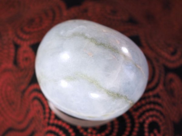 画像2: SAVE NOTO！ラベンダーヒスイ石笛　（天然石笛と同じ丸底のKnobさん孔・12mm孔・手バレル研磨機不使用の手研磨・半艶仕上げ） (2)