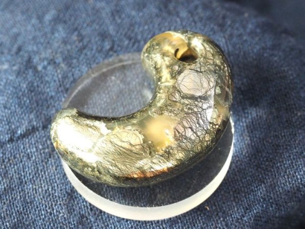 画像6: SAVE NOTO！　出雲大社の宝物　金華石製　真名井の勾玉モデル（ほぼ実物大・金華石） (6)