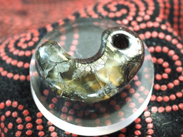 画像5: SAVE NOTO！　出雲大社の宝物　金華石製　真名井の勾玉モデル（縦27mmサイズ・金華石） (5)