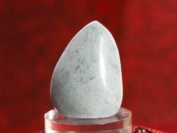 画像11: うねるミズチ！・二重半纏螺旋文線刻ヒスイ石笛　（音量豊富で音域が広い13mm孔・円柱状孔・半艶仕上げ） (11)