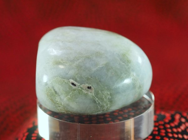 画像3: ワイルドかわいいラベンダーヒスイ石笛　（力強い円柱状孔・13mm孔・手バレル研磨機不使用の手研磨・半艶仕上げ） (3)