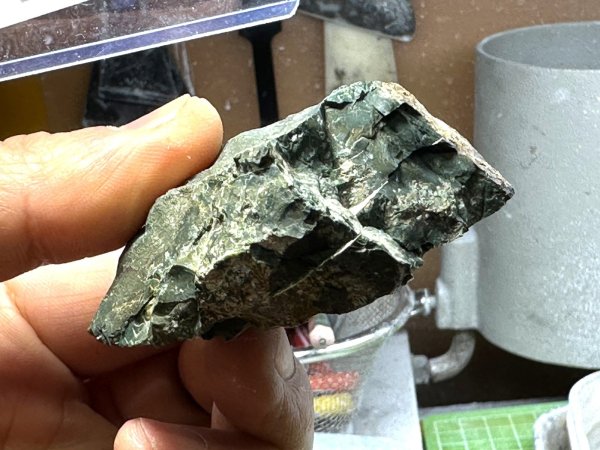 画像2: 青碧玉支給　出雲大社宝物モデル勾玉大小（原石支給注文品・バレル研磨機不使用） (2)