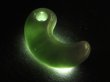画像2: 出雲大社の宝物　眞名井の勾玉モデル（糸魚川ヒスイ製・実物大の縦34mm・バレル研磨機不使用の渾身の手研磨品！） (2)