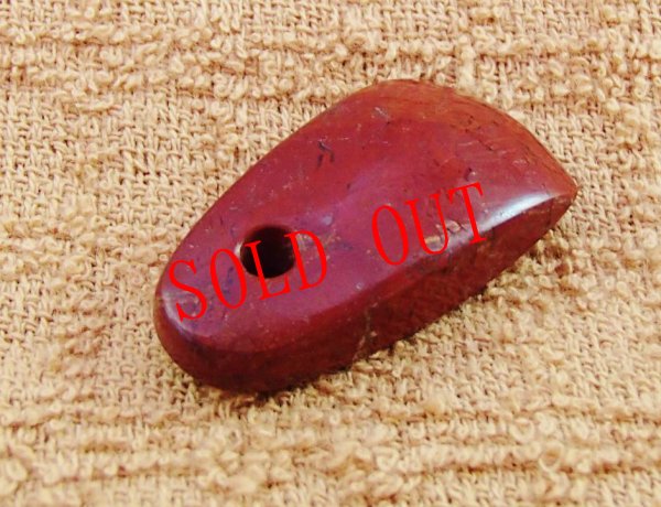 画像3: 赤碧玉製磨製石器型ペンダント (3)